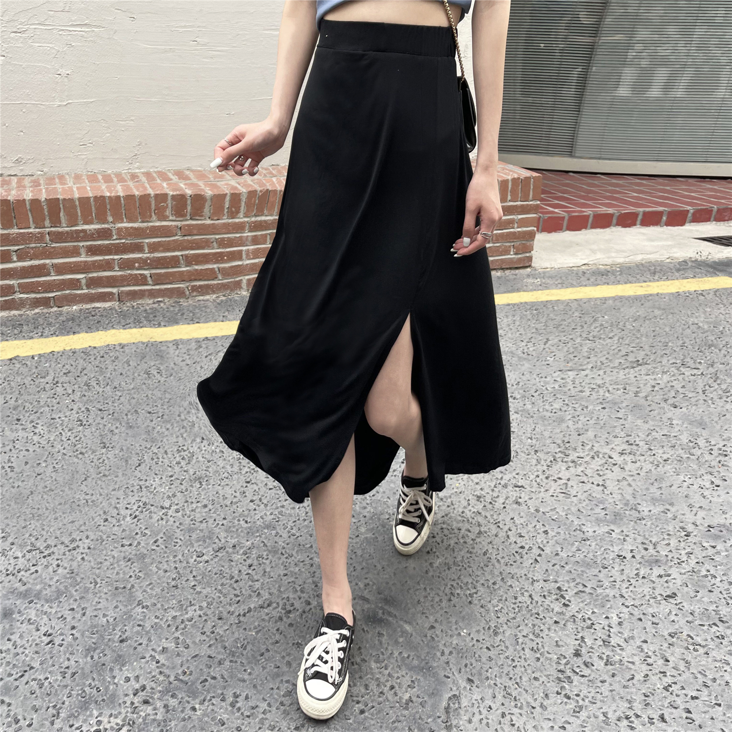 實價實拍半身裙春中長款垂感裙女夏季開叉顯瘦高腰a字裙 黑
