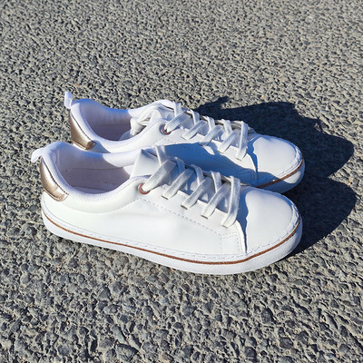 三月清仓微瑕疵特惠外贸原单女士PU面缝线加固平底软面休闲小白鞋