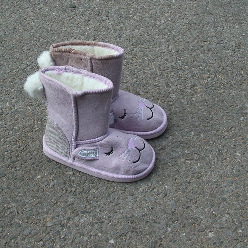 满2包邮11.2瑕疵女童童鞋加绒可爱冬季棉鞋雪地靴