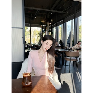 Dear 粉色大V领交叉收腰针织衫 zhazha 纯欲修身 上衣 姐系天菜