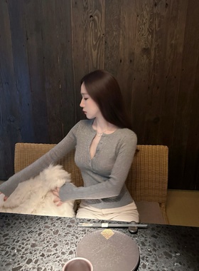 【Dear zhazha】禅意美人~纯欲修身灰色V领麻花纹纽扣针织打底衫