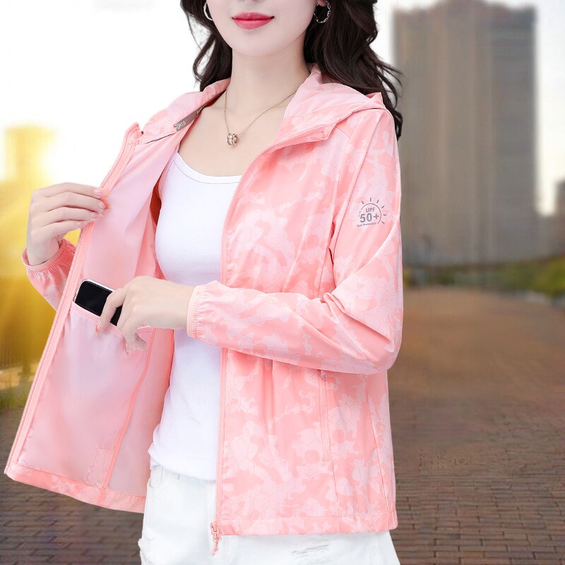 中年妈妈2026夏季新款花色冰丝连帽防晒衣女防紫外线宽松外套薄款
