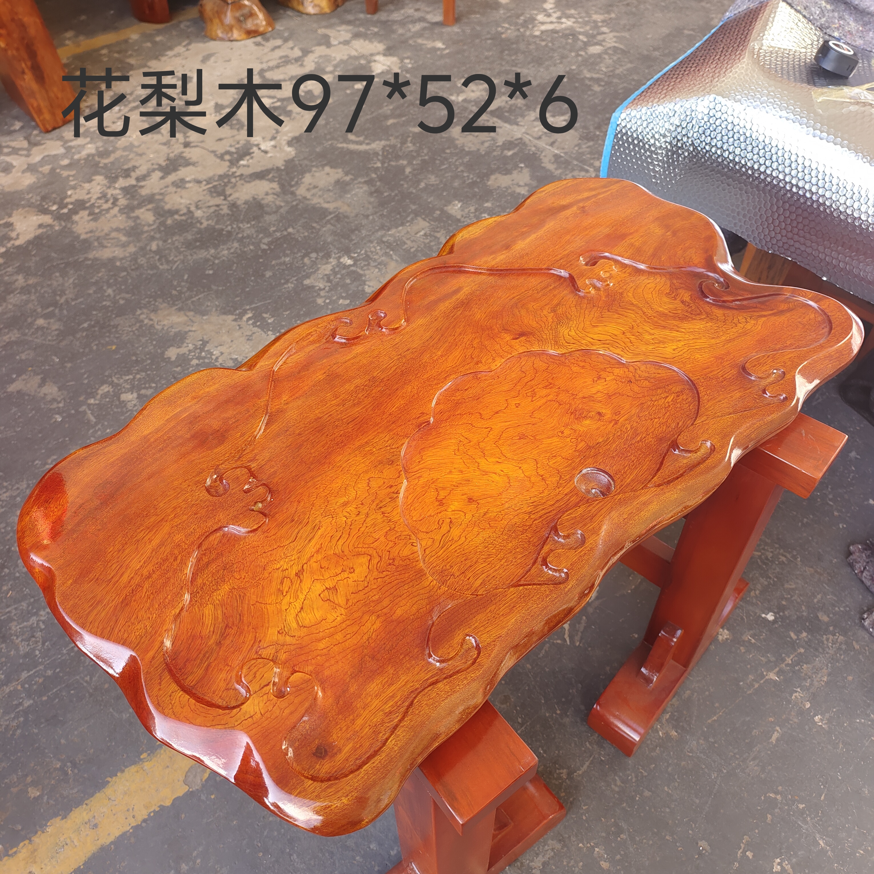 花梨木大板桌尺寸97*52*6带水波纹整块无拼接