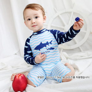 亦浪新款儿童男童中小童幼儿游泳衣海洋鲨鱼印花连体长袖防晒速干