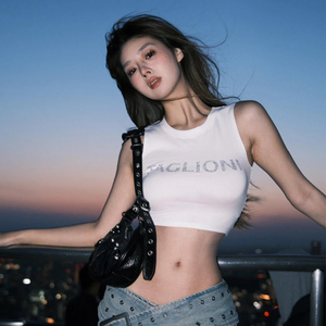 白色短款背心女设计感小众外穿2023新款修身显瘦高腰露脐烫钻上衣