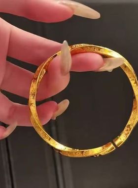 金店同款古法沙金錾刻锤纹手镯女