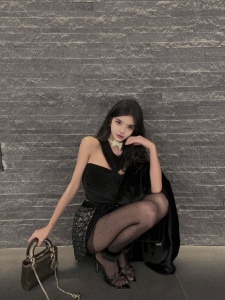 夏媛原创 jennie舞台造型 设计感挂脖背心上衣女高腰绑带短裙短裤