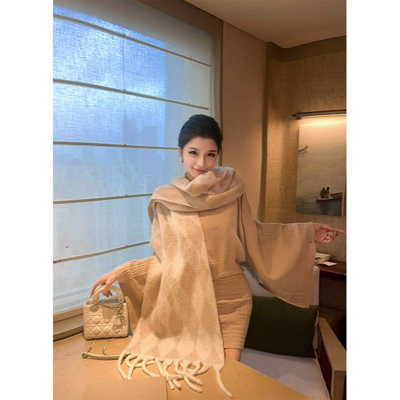 夏媛原创 冬日氛围 菱格围巾