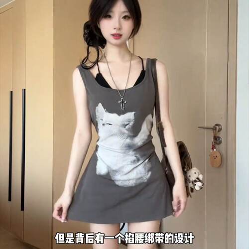 甜辣妹猫咪印花U领吊带背心女