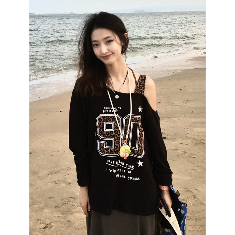 斜露肩肌理感豹纹印花长袖t恤女