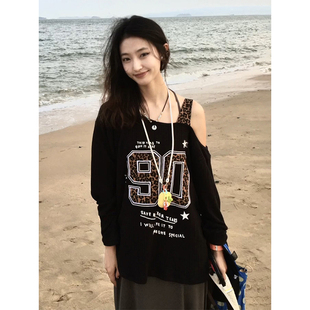 t恤女春秋宽松显瘦辣妹豹纹印花吊带上衣 设计感斜露肩肌理感长袖
