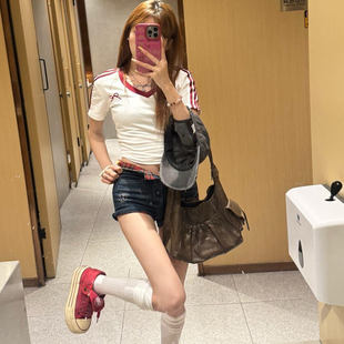 t恤女夏季 修身 设计感蝴蝶结V领白色正肩短袖 新款 上衣 显瘦短款 半袖