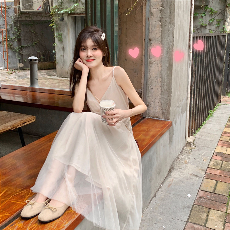 买三送一法式少女长裙2019夏季新款法国小众网纱高腰V领收腰吊带连衣裙子