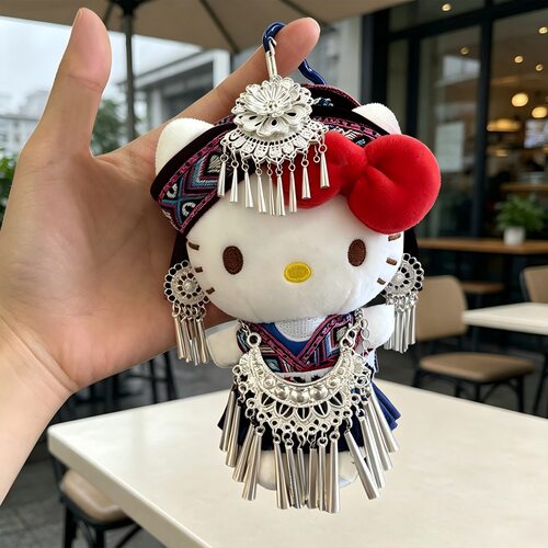 苗族同款hellokitty玩偶钥匙扣卡通毛绒玩具13厘米背带裤kt猫挂件