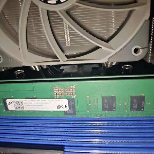 售前询价议价 出 镁光16G 1rx8 4800 RECC DDR5