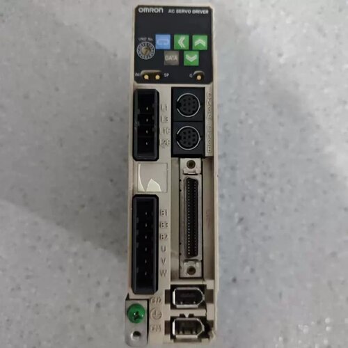 售前询价R88D-GT02H-Z 龙伺服驱动器200W 实物图