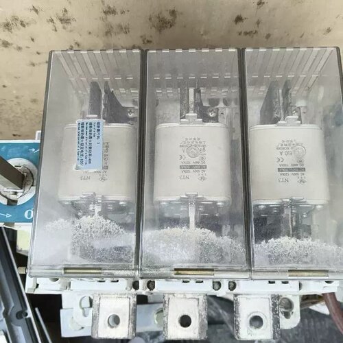 售前询价SIWO隔离开关熔断器組 630A 3P 型号GLR-630
