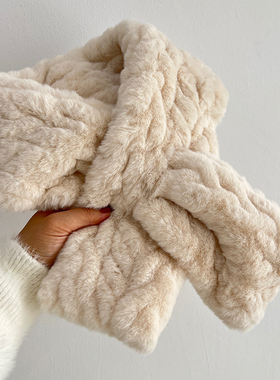 加厚版软糯毛毛围脖女韩版纯色百搭交叉短款仿獭兔围巾秋冬毛领子