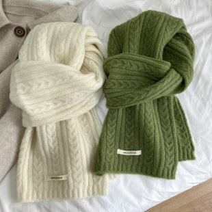 显白绿色围巾女冬季 学生百搭ins 含羊毛纯色麻花针织保暖围脖韩版