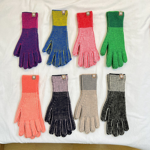 NikkiHaley分指针织手套