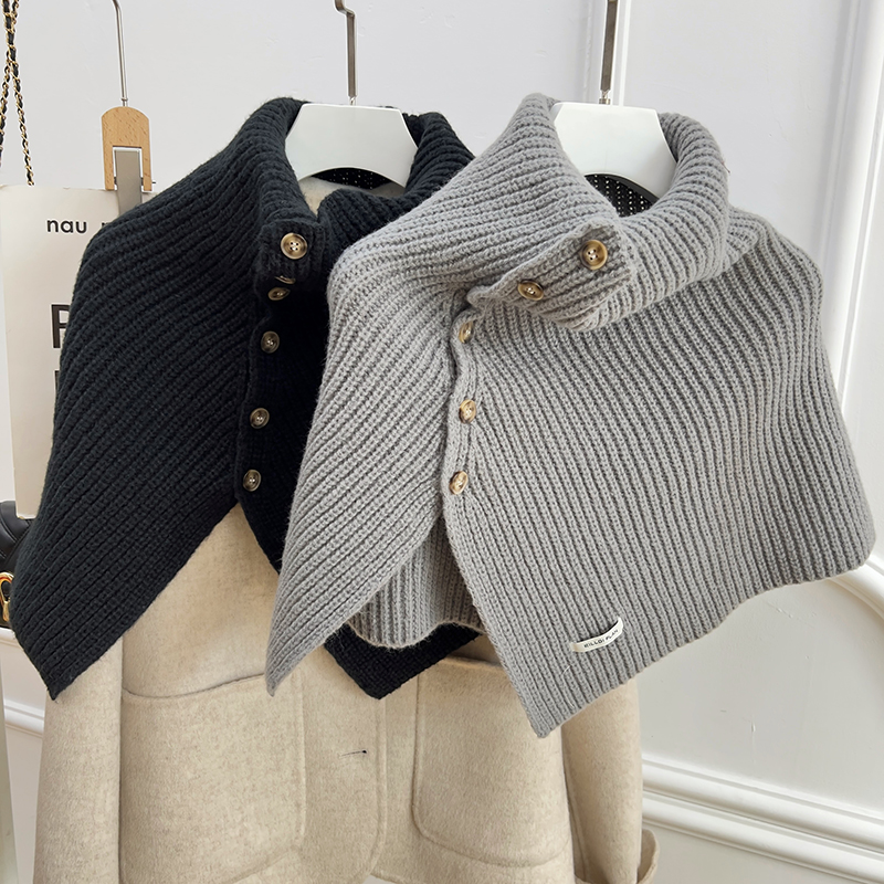 NikkiHaley开叉纽扣针织披肩
