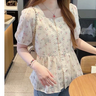 法式高级感超仙方领碎花雪纺上衣女夏泡泡袖遮肚子娃娃衫绣花衬衫