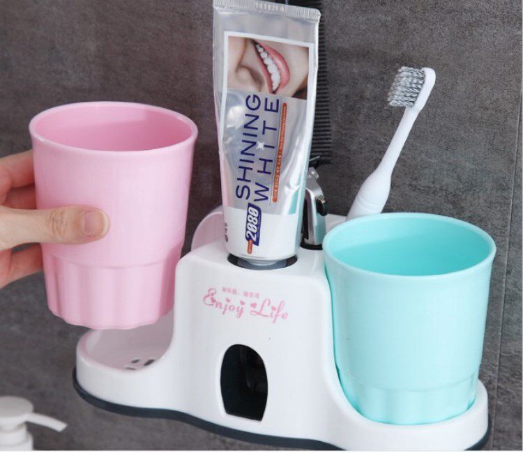 牙刷置物架免打孔漱口刷牙杯挂墙式卫生间吸壁式壁挂牙具收纳套装