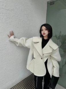 小个子赫本风呢子斗篷大衣女小众设计感大西装领短款毛呢外套秋冬