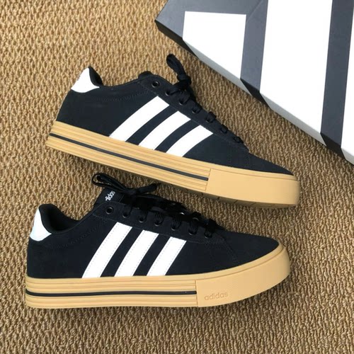 阿迪达斯 DAILY 4.0 男女低帮复古户外休闲低帮运动板鞋JI4354