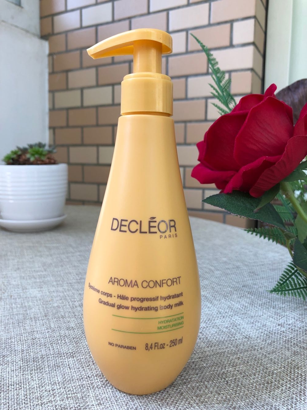 美白香薰身体乳(美白比较香的身体乳) 美白香薰身体乳(美白比较香的身体乳)