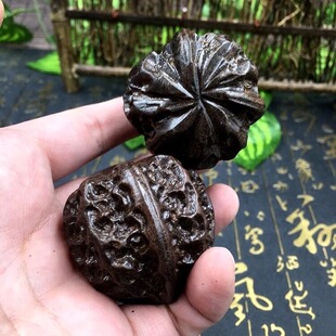 越南沉香木雕刻文玩手把件核桃实木保健球收藏木质工艺品康复手球