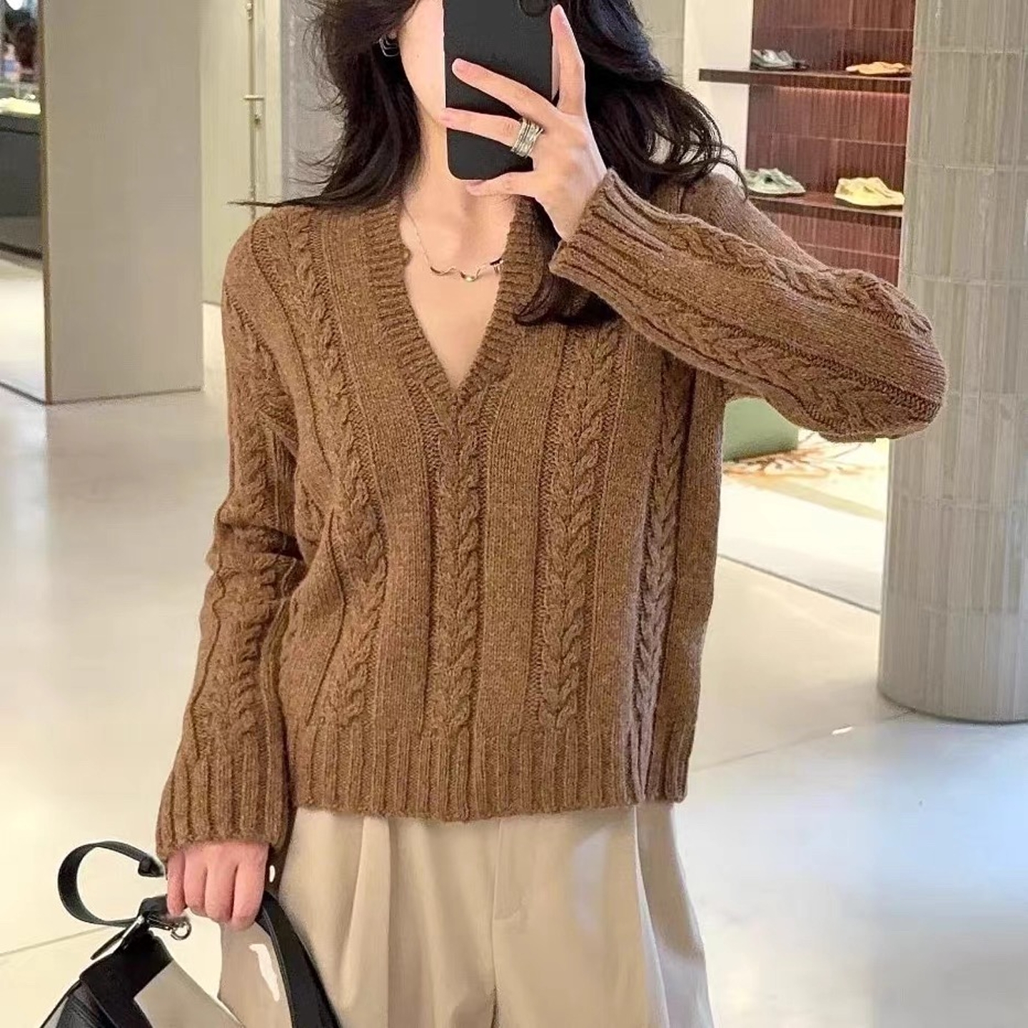 麻花v领宽松套头针织衫上衣女2025秋冬新款羊毛慵懒风高级感毛衣