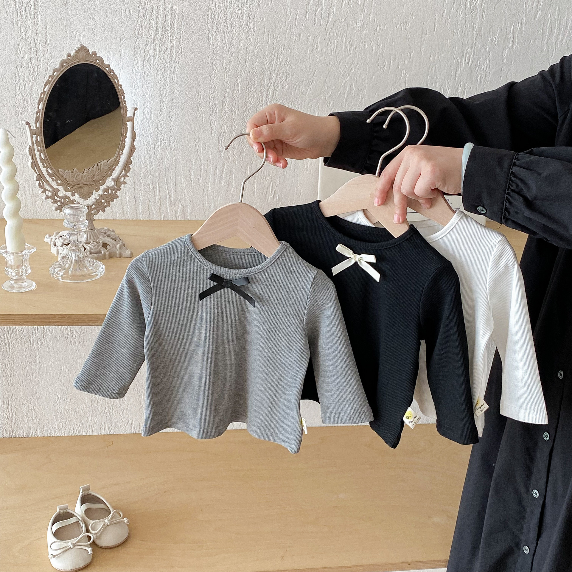 婴儿蝴蝶结T恤春秋装女宝宝纯色内搭贴身打底衫女童内穿圆领上衣