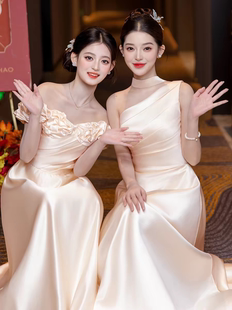 绝美香槟色伴娘服2025新款婚礼高级大码姐妹团礼服平时可穿小个子