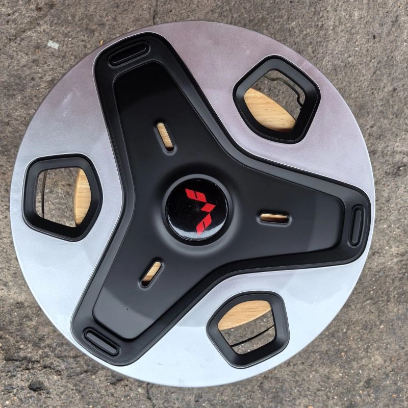 适用13寸五菱之光EV轮毂盖新能源汽车铁圈罩轮胎装饰保护壳轮帽