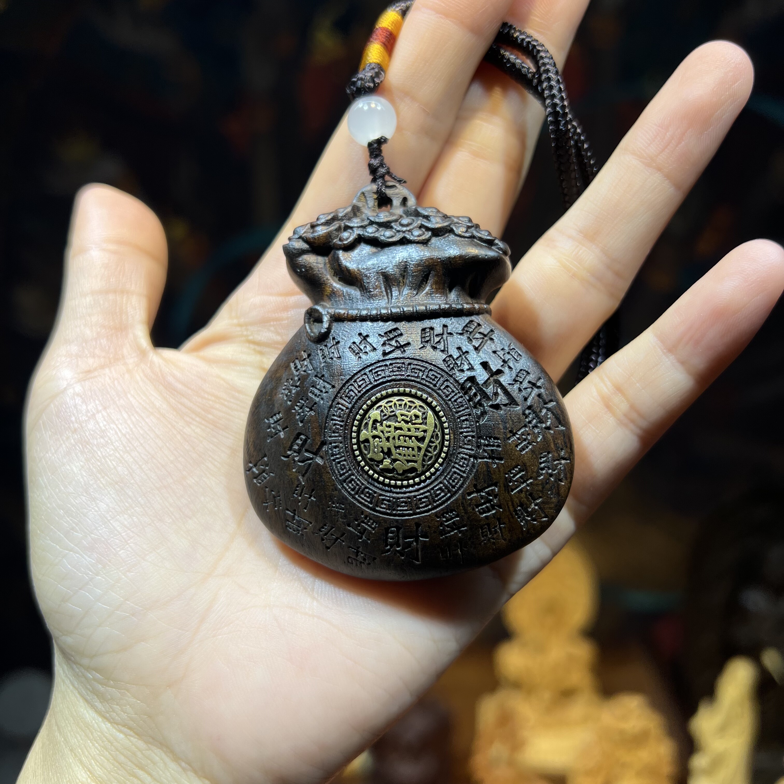 沉香木福袋财袋手把件招财进宝摆件创意中式挂饰车挂手把件工艺品