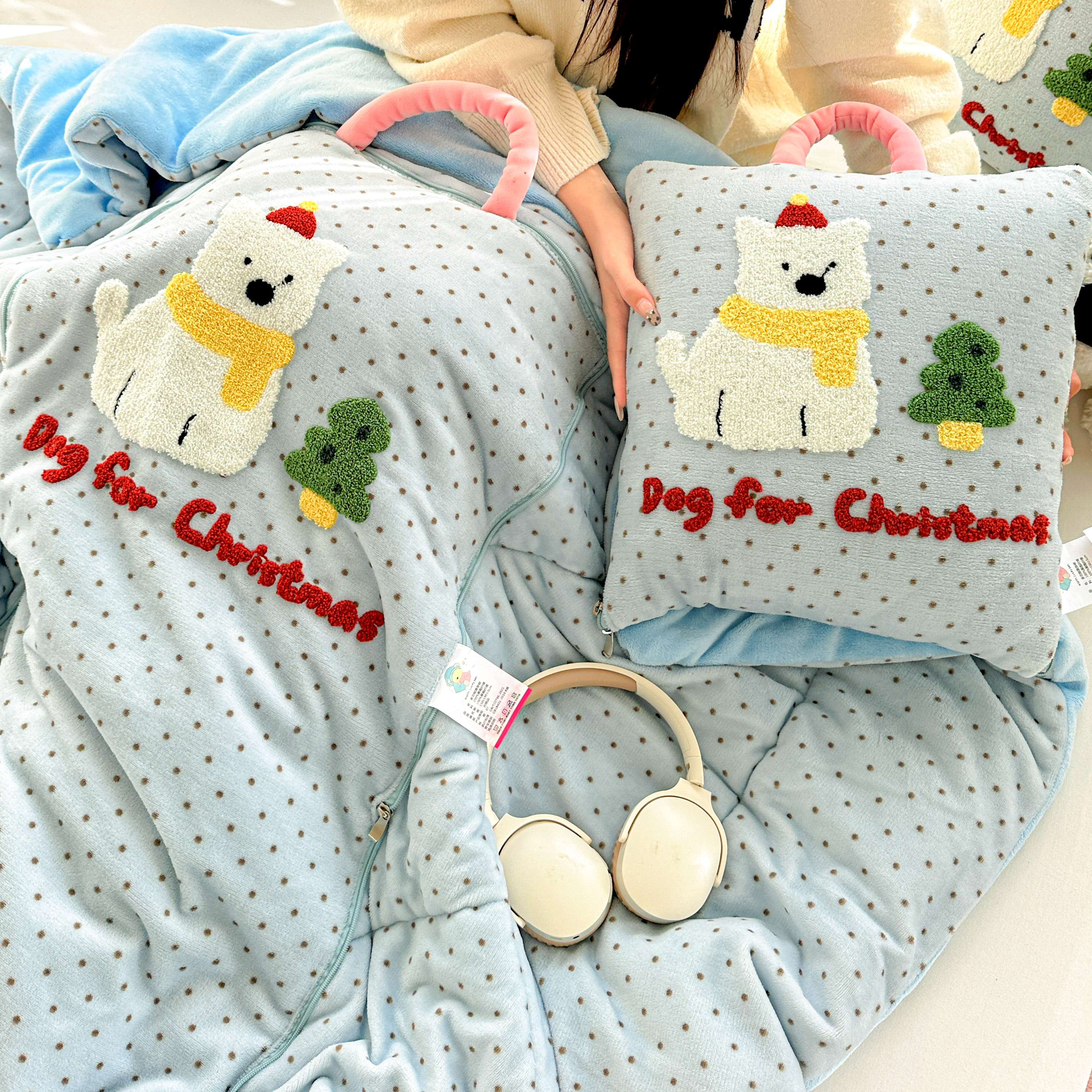 卡通抱枕被子两用冬季保暖加厚