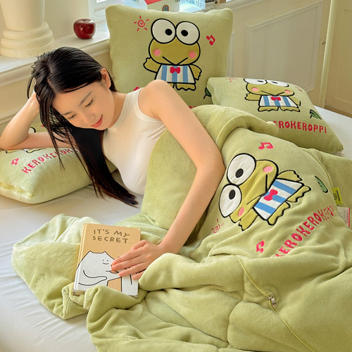 牛奶绒三丽鸥午休抱枕被子两用