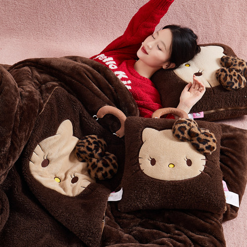 三丽鸥加厚绒毯抱枕被子两用