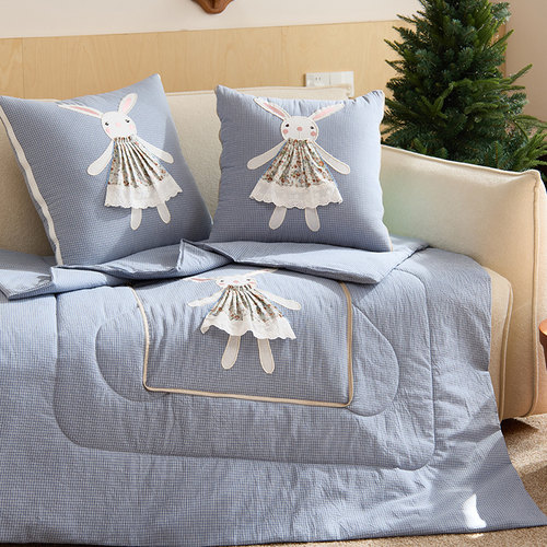 全棉色织韩式抱枕被子两用