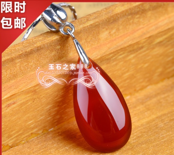 天然玛瑙玉髓水滴吊坠A货红冰种小挂件项链玉如意飘花玉男女吊坠