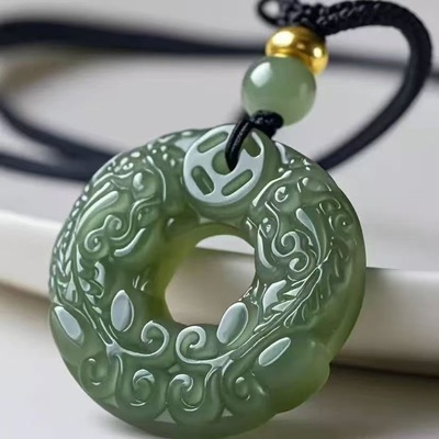 貔貅吊坠貔吊坠双面和田色玉玉石项链青玉吊坠男女款玉坠礼物