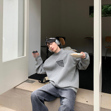新款潮流方块图案休闲长袖卫衣男秋季圆领套头小众韩国百搭上衣