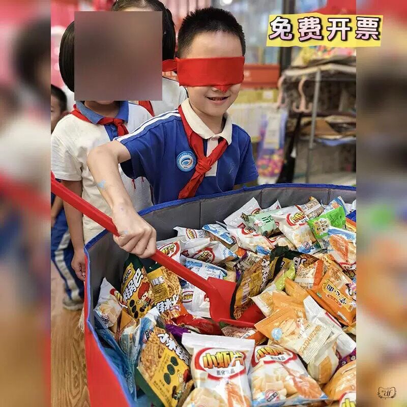 六一儿童节零食大作战活动商场门店引流互动游戏道具六一氛围布置