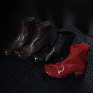 欧洲站秋冬水洗马皮分趾靴粗高跟马猪蹄短靴女法式复古小众真皮靴