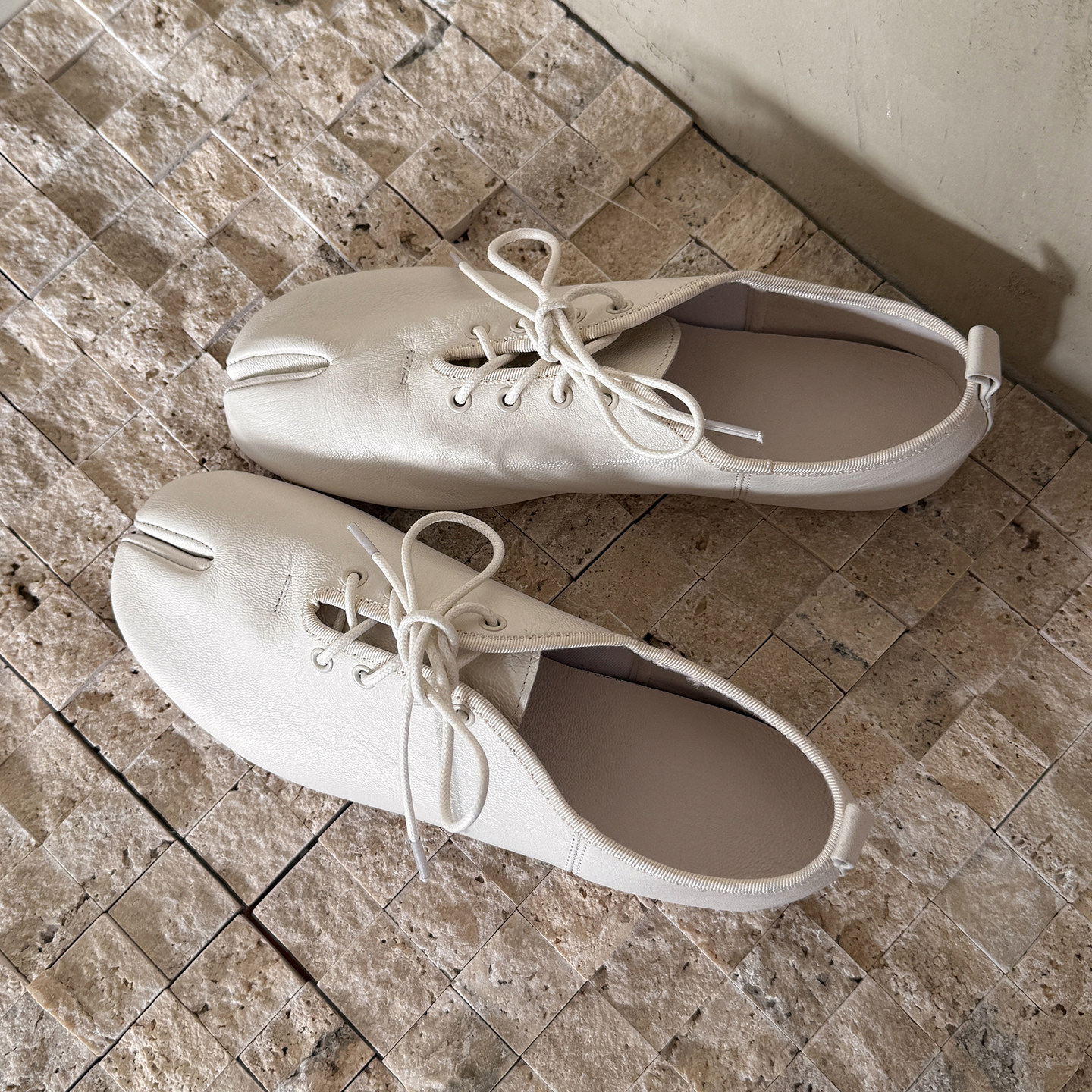 2026早春新款简约系带平底分趾鞋女百搭浅口舒适真羊皮芭蕾舞单鞋,女鞋,深口单鞋,淘宝优惠券,粉丝福利购,淘宝优惠卷