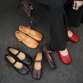 女红色浅口低跟一字扣芭蕾舞鞋 水洗马皮分趾鞋 玛丽珍复古猪蹄单鞋