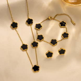 五叶草手链女小众梅花吊坠百搭手环欧美时尚气质饰品轻奢