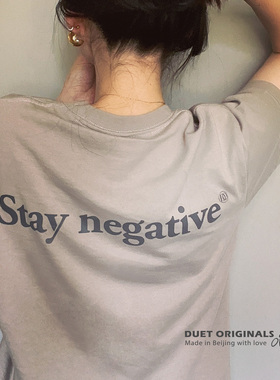 duet originals原创 be negative后背印花卡其灰全棉休闲男女T恤