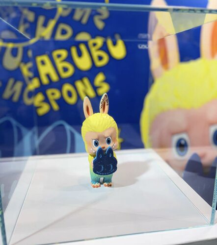 泡泡玛特 labubuHow2work Labubu Spons 香港书展限定全新未拆